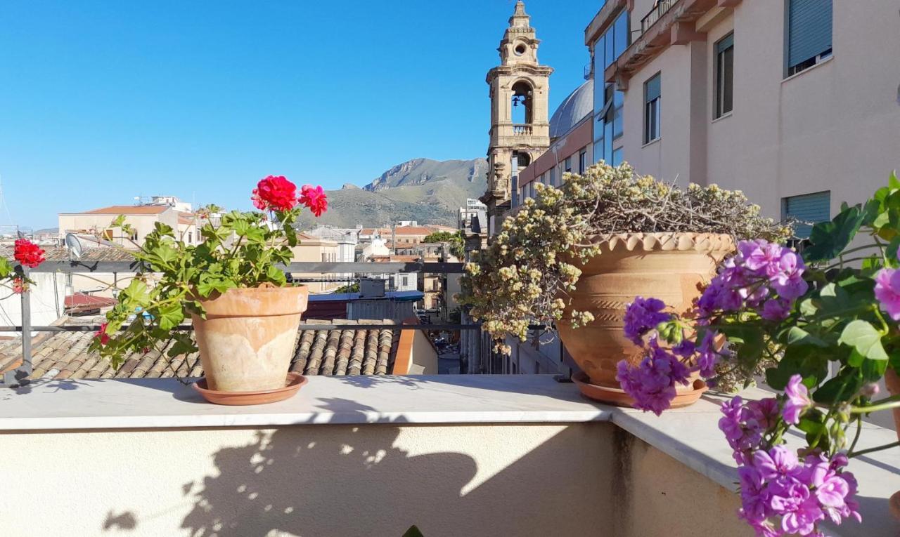 Terrace With View Attic In Old Town Ballarhome باليرمو المظهر الخارجي الصورة