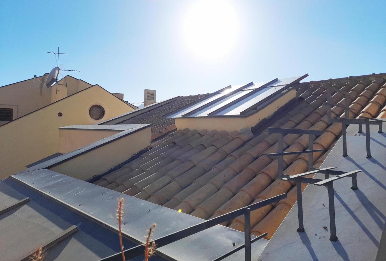 Terrace With View Attic In Old Town Ballarhome باليرمو المظهر الخارجي الصورة